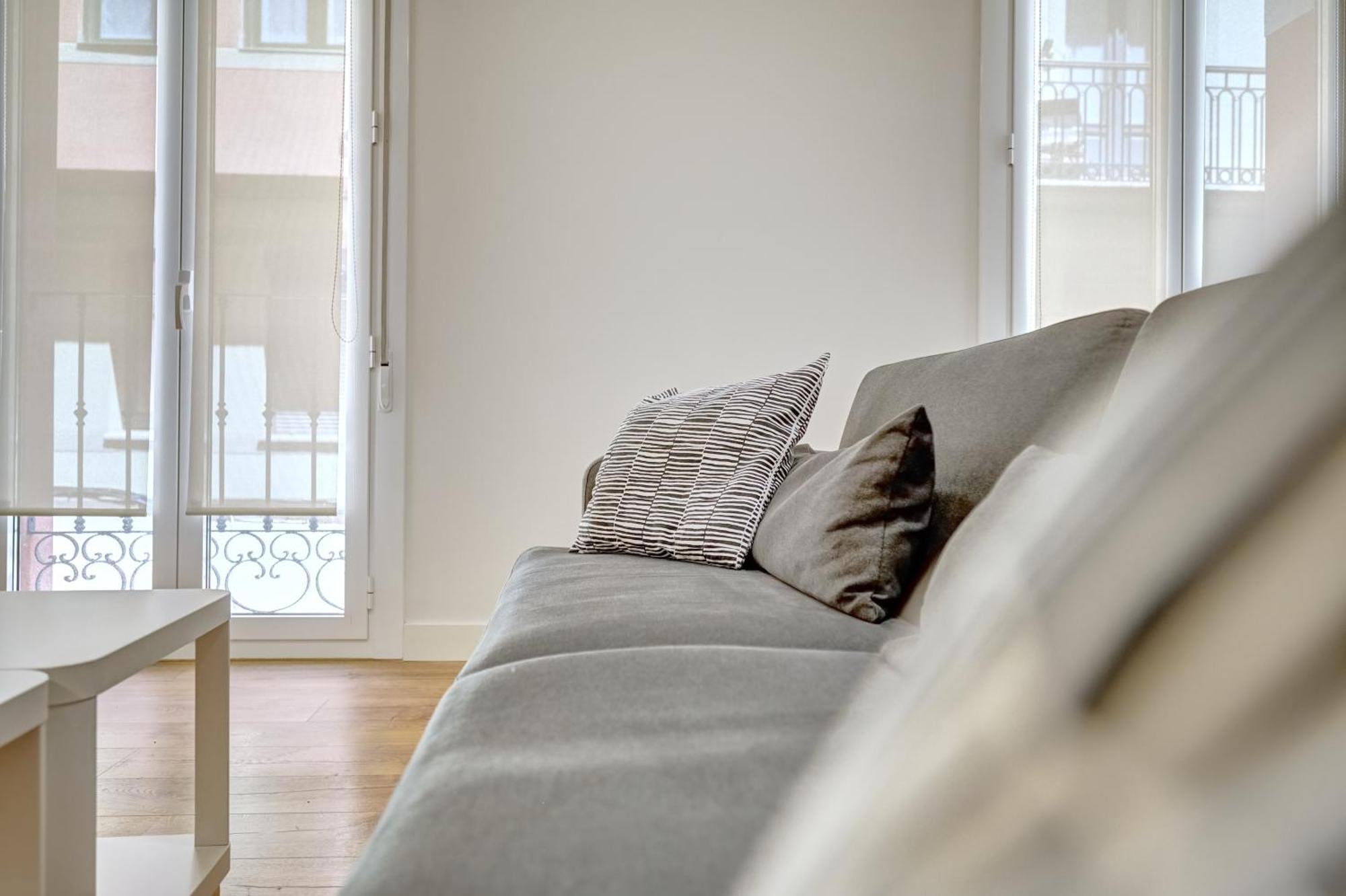 Apartamento Espolon By Clabao Logrono Luaran gambar