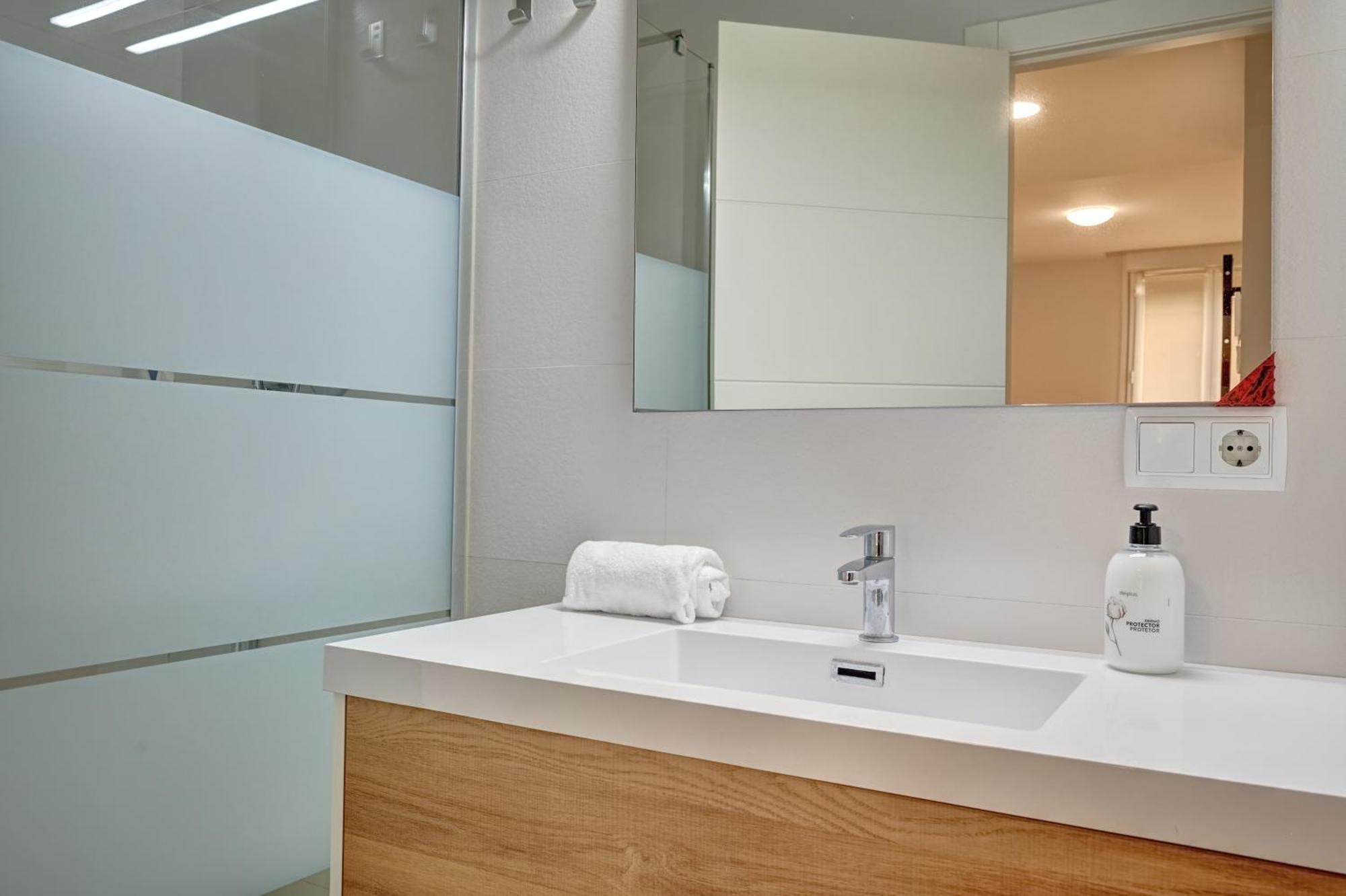 Apartamento Espolon By Clabao Logrono Luaran gambar